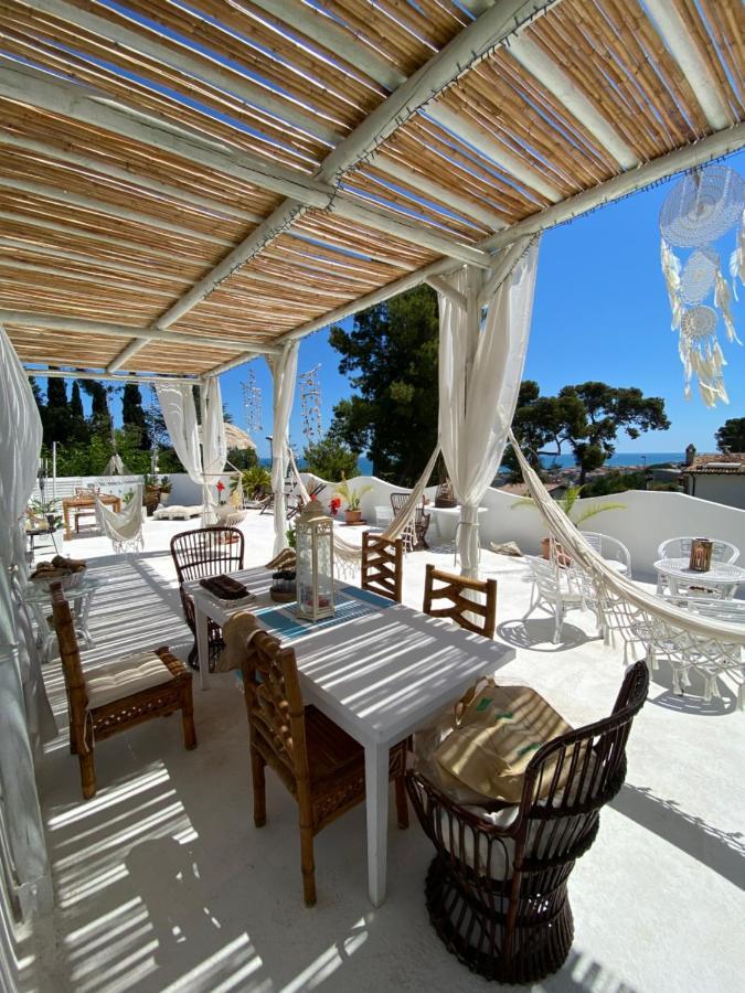 Bed & Breakfast Tropical